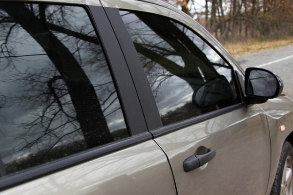 Верховная Рада установила разрешенный процент тонировки стекол автомобилей