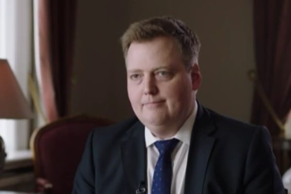 Премьер Исландии сбежал с интервью после вопроса об оффшорах