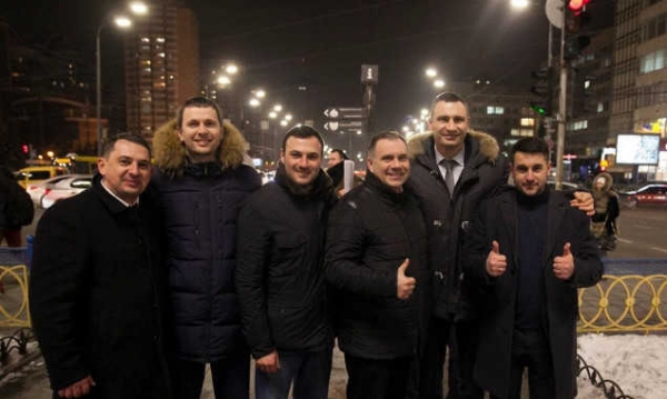 “Киевгорсвет” готовится провести в столице псевдо-замену уличных фонарей на 30 млн гривен