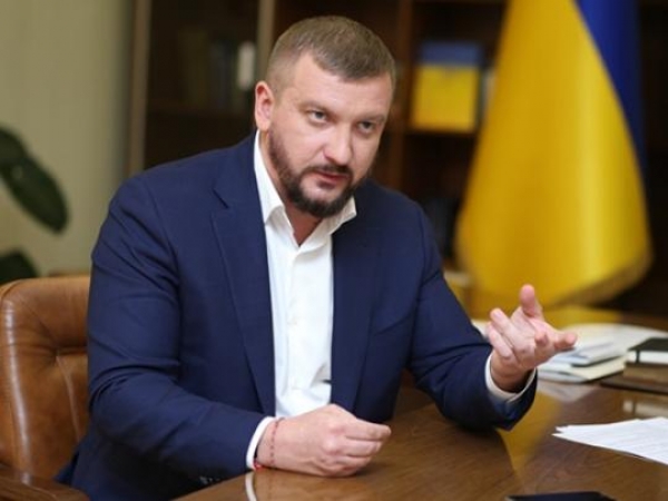НАБУ расследует недостоверные данные в декларации министра юстиции Петренко