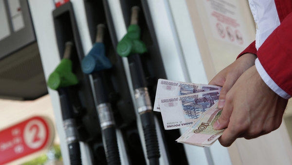 Цена на бензин в Украине сегодня снова взбесилась и на то есть причины