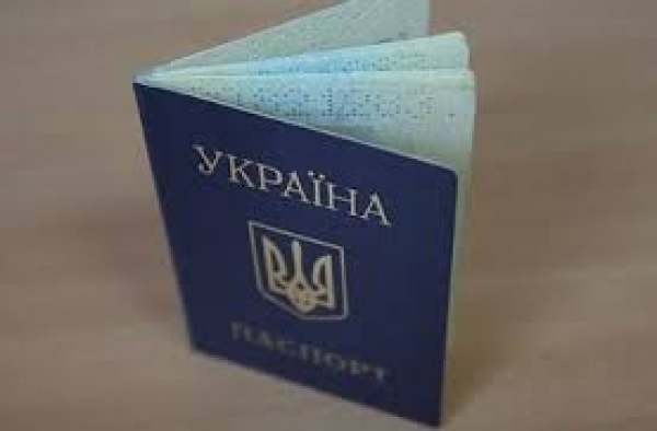 Журналист рассказал, как на оккупированном Донбассе торгуют украинскими паспортами